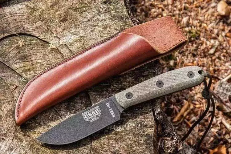 how to make a knife sheath out of household items