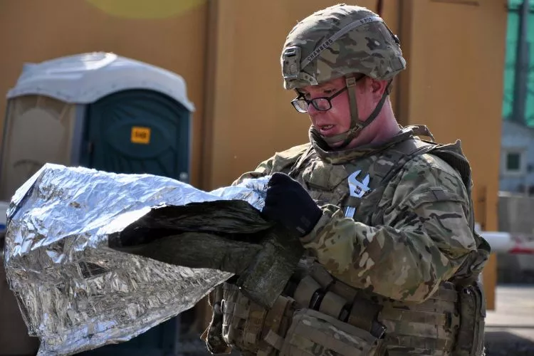 Maximizing the Cold-Keeping Abilities of Space Blankets