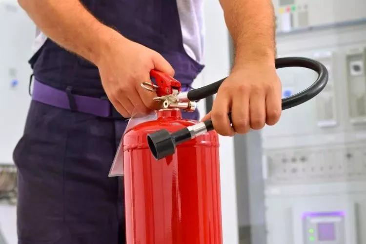 Solutions to stop fire extinguishers from freezing in cold weather