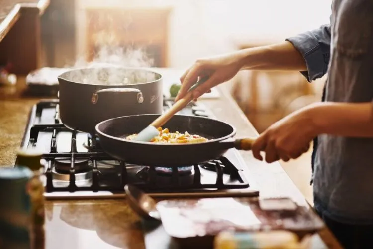 Tips for Safe Indoor Emergency Cooking