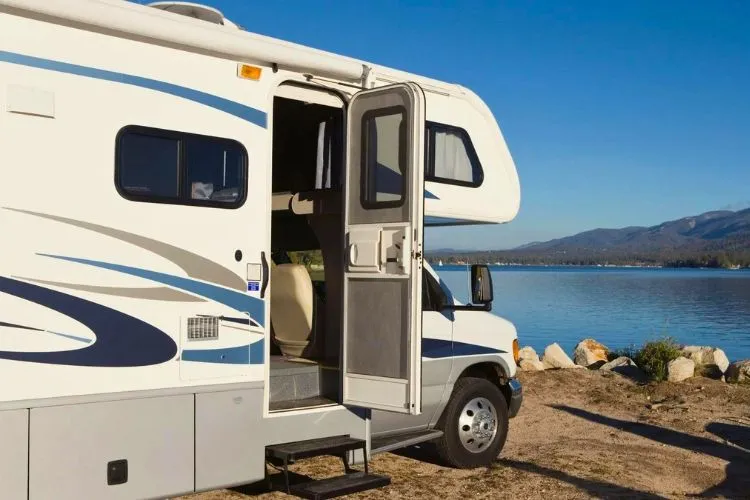 What Is A Self-contained Rv
