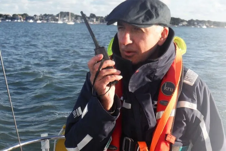 How to Obtain a VHF License